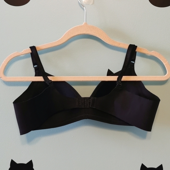 WARNER'S bra black wireless lightly padded 36A - Picture 2 of 5